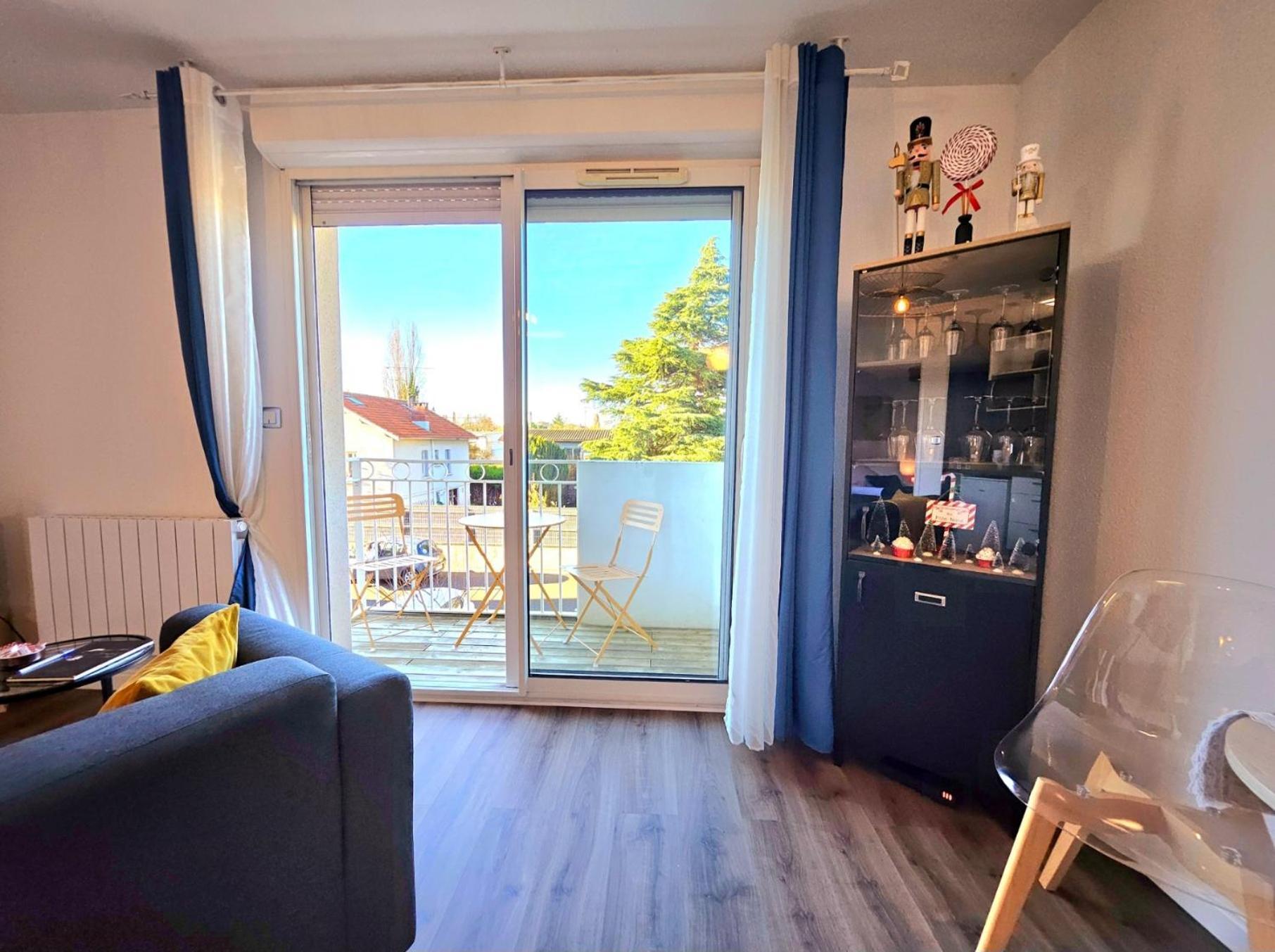 Appartement Residentiel Avec Parking/Proche Centre Angouleme Exterior photo
