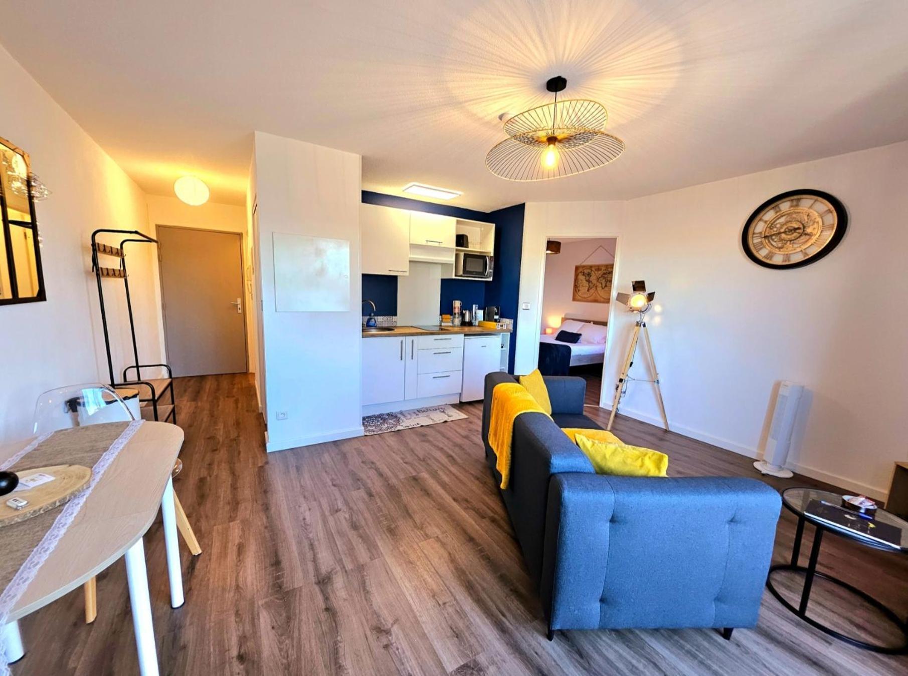 Appartement Residentiel Avec Parking/Proche Centre Angouleme Exterior photo